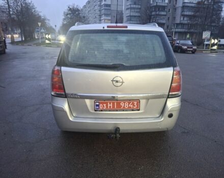 Серый Опель Зафира, объемом двигателя 1.8 л и пробегом 246 тыс. км за 5600 $, фото 4 на Automoto.ua