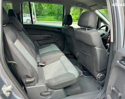 Серый Опель Зафира, объемом двигателя 1.6 л и пробегом 180 тыс. км за 6690 $, фото 19 на Automoto.ua