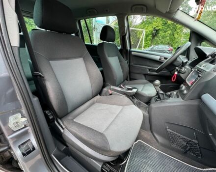 Серый Опель Зафира, объемом двигателя 1.6 л и пробегом 180 тыс. км за 6690 $, фото 23 на Automoto.ua