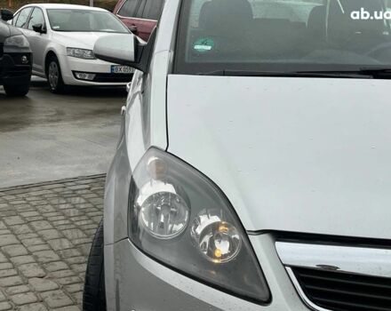 Сірий Опель Зафіра, об'ємом двигуна 1.6 л та пробігом 243 тис. км за 6290 $, фото 32 на Automoto.ua