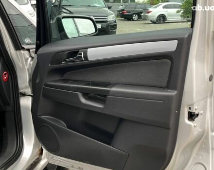 Сірий Опель Зафіра, об'ємом двигуна 1.6 л та пробігом 243 тис. км за 6290 $, фото 3 на Automoto.ua