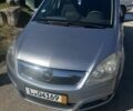 Серый Опель Зафира, объемом двигателя 1.9 л и пробегом 310 тыс. км за 3396 $, фото 1 на Automoto.ua