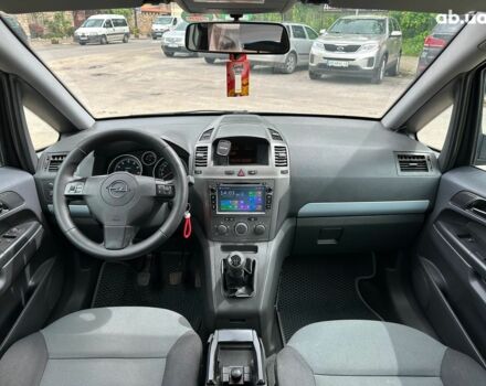 Серый Опель Зафира, объемом двигателя 1.6 л и пробегом 180 тыс. км за 6690 $, фото 15 на Automoto.ua