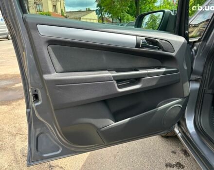 Серый Опель Зафира, объемом двигателя 1.6 л и пробегом 180 тыс. км за 6690 $, фото 27 на Automoto.ua