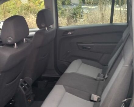 Серый Опель Зафира, объемом двигателя 1.6 л и пробегом 213 тыс. км за 5500 $, фото 6 на Automoto.ua