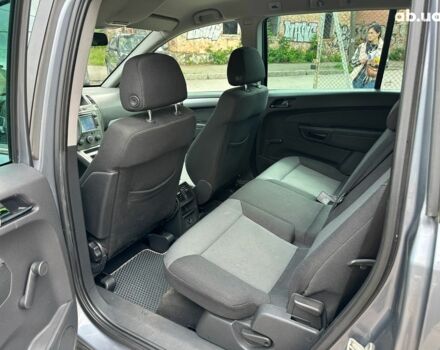 Серый Опель Зафира, объемом двигателя 1.6 л и пробегом 180 тыс. км за 6690 $, фото 13 на Automoto.ua