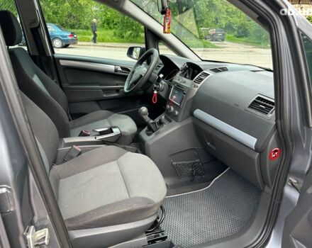 Серый Опель Зафира, объемом двигателя 1.6 л и пробегом 180 тыс. км за 6690 $, фото 21 на Automoto.ua