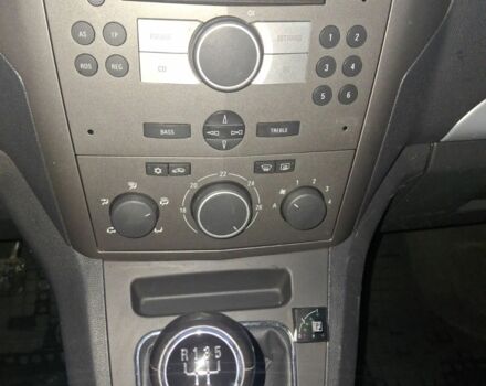 Серый Опель Зафира, объемом двигателя 1.8 л и пробегом 246 тыс. км за 5350 $, фото 5 на Automoto.ua