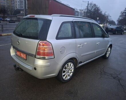 Серый Опель Зафира, объемом двигателя 1.8 л и пробегом 246 тыс. км за 5600 $, фото 5 на Automoto.ua