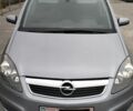 Серый Опель Зафира, объемом двигателя 1.6 л и пробегом 213 тыс. км за 5500 $, фото 2 на Automoto.ua