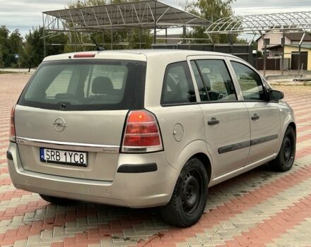 Серый Опель Зафира, объемом двигателя 1.9 л и пробегом 250 тыс. км за 2250 $, фото 4 на Automoto.ua
