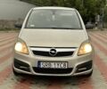 Серый Опель Зафира, объемом двигателя 1.9 л и пробегом 250 тыс. км за 2250 $, фото 7 на Automoto.ua