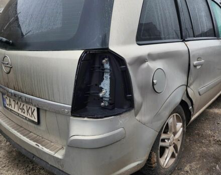 Сірий Опель Зафіра, об'ємом двигуна 1.8 л та пробігом 260 тис. км за 2850 $, фото 2 на Automoto.ua