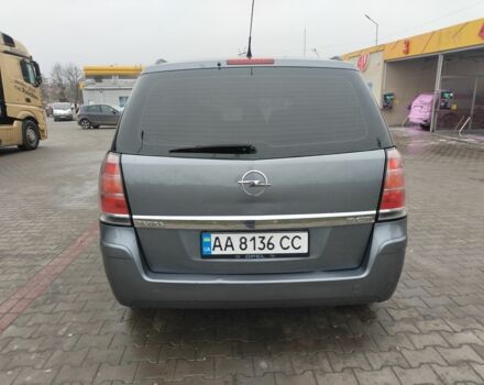 Серый Опель Зафира, объемом двигателя 1.9 л и пробегом 360 тыс. км за 5100 $, фото 4 на Automoto.ua