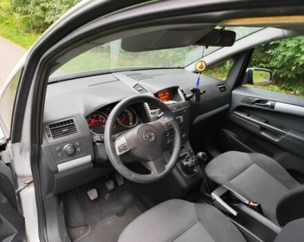 Серый Опель Зафира, объемом двигателя 0 л и пробегом 275 тыс. км за 3200 $, фото 7 на Automoto.ua