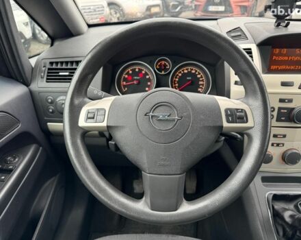 Серый Опель Зафира, объемом двигателя 1.8 л и пробегом 300 тыс. км за 7490 $, фото 20 на Automoto.ua