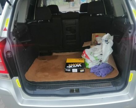 Серый Опель Зафира, объемом двигателя 1.9 л и пробегом 305 тыс. км за 7700 $, фото 5 на Automoto.ua