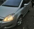 Серый Опель Зафира, объемом двигателя 1.9 л и пробегом 305 тыс. км за 7700 $, фото 2 на Automoto.ua