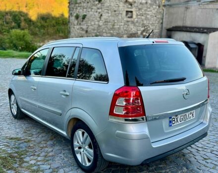 Серый Опель Зафира, объемом двигателя 1.7 л и пробегом 295 тыс. км за 6100 $, фото 4 на Automoto.ua