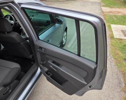 Серый Опель Зафира, объемом двигателя 1.6 л и пробегом 194 тыс. км за 6850 $, фото 21 на Automoto.ua