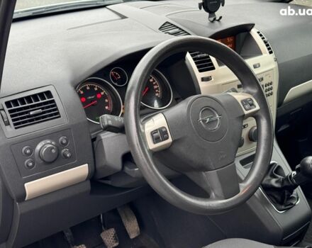 Серый Опель Зафира, объемом двигателя 1.8 л и пробегом 300 тыс. км за 7490 $, фото 13 на Automoto.ua