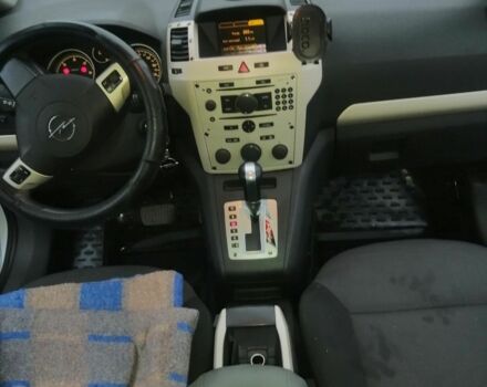 Серый Опель Зафира, объемом двигателя 1.9 л и пробегом 305 тыс. км за 7700 $, фото 6 на Automoto.ua