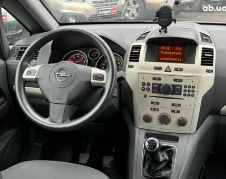 Серый Опель Зафира, объемом двигателя 1.8 л и пробегом 300 тыс. км за 7490 $, фото 19 на Automoto.ua