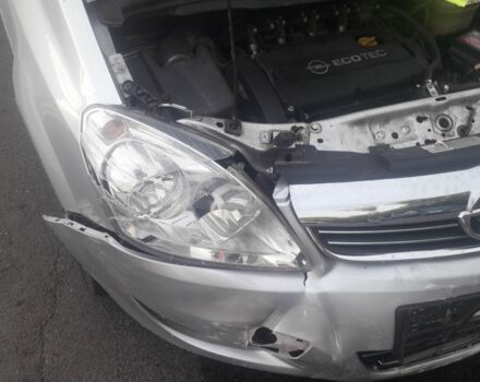 Серый Опель Зафира, объемом двигателя 0 л и пробегом 210 тыс. км за 3200 $, фото 2 на Automoto.ua