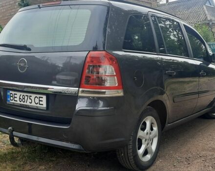 Серый Опель Зафира, объемом двигателя 1.7 л и пробегом 190 тыс. км за 5700 $, фото 6 на Automoto.ua