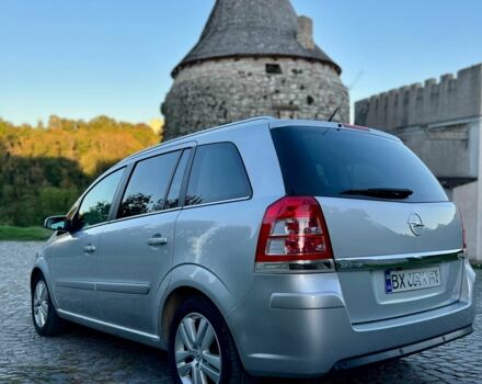 Серый Опель Зафира, объемом двигателя 1.7 л и пробегом 295 тыс. км за 6100 $, фото 5 на Automoto.ua