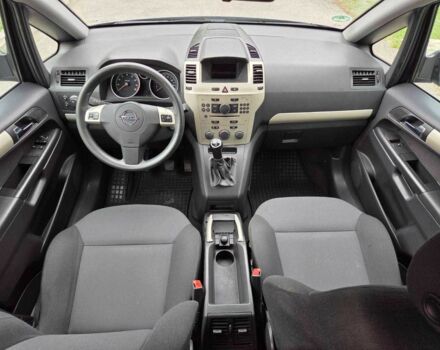 Серый Опель Зафира, объемом двигателя 1.6 л и пробегом 194 тыс. км за 6850 $, фото 12 на Automoto.ua