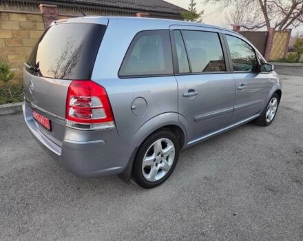 Серый Опель Зафира, объемом двигателя 1.6 л и пробегом 194 тыс. км за 6999 $, фото 5 на Automoto.ua