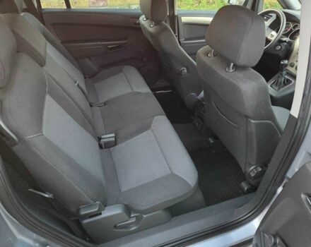 Серый Опель Зафира, объемом двигателя 1.6 л и пробегом 194 тыс. км за 6999 $, фото 15 на Automoto.ua