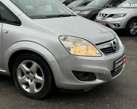 Серый Опель Зафира, объемом двигателя 1.8 л и пробегом 300 тыс. км за 7490 $, фото 3 на Automoto.ua