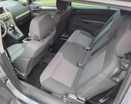 Серый Опель Зафира, объемом двигателя 1.6 л и пробегом 194 тыс. км за 6850 $, фото 16 на Automoto.ua