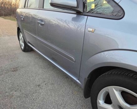 Серый Опель Зафира, объемом двигателя 1.6 л и пробегом 194 тыс. км за 6999 $, фото 1 на Automoto.ua