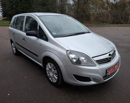 Серый Опель Зафира, объемом двигателя 1.6 л и пробегом 191 тыс. км за 5800 $, фото 7 на Automoto.ua