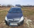 Серый Опель Зафира, объемом двигателя 1.9 л и пробегом 255 тыс. км за 6300 $, фото 1 на Automoto.ua