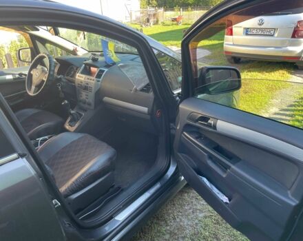 Серый Опель Зафира, объемом двигателя 1.7 л и пробегом 300 тыс. км за 6300 $, фото 12 на Automoto.ua