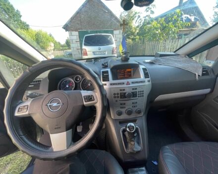 Серый Опель Зафира, объемом двигателя 1.7 л и пробегом 300 тыс. км за 6300 $, фото 6 на Automoto.ua