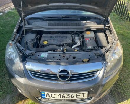 Серый Опель Зафира, объемом двигателя 1.7 л и пробегом 300 тыс. км за 6300 $, фото 10 на Automoto.ua