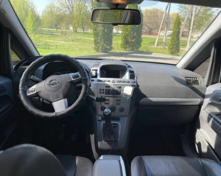 Сірий Опель Зафіра, об'ємом двигуна 1.6 л та пробігом 202 тис. км за 6500 $, фото 5 на Automoto.ua