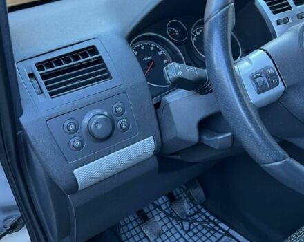 Опель Зафира 2010 в Луцке на Automoto.ua Серый Опель Зафира, объемом двигателя 1.6 л и пробегом 172 тыс. км за 7100 $, фото 6 на Automoto.ua