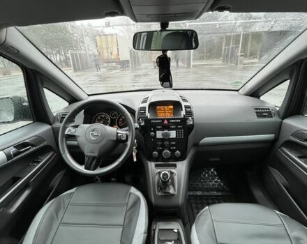 Сірий Опель Зафіра, об'ємом двигуна 1.7 л та пробігом 301 тис. км за 7100 $, фото 7 на Automoto.ua