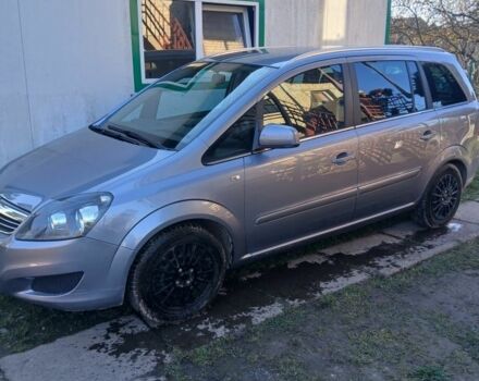Серый Опель Зафира, объемом двигателя 1.8 л и пробегом 187 тыс. км за 7400 $, фото 2 на Automoto.ua