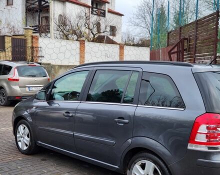 Сірий Опель Зафіра, об'ємом двигуна 1.7 л та пробігом 243 тис. км за 5400 $, фото 11 на Automoto.ua
