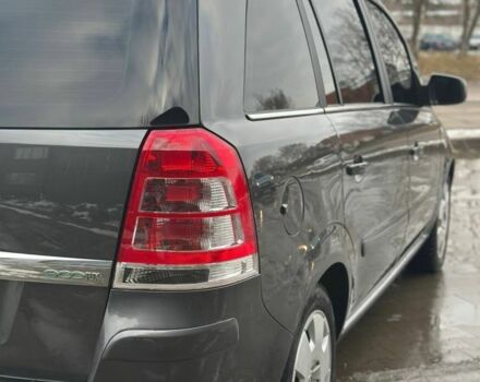 Серый Опель Зафира, объемом двигателя 1.7 л и пробегом 312 тыс. км за 7500 $, фото 11 на Automoto.ua