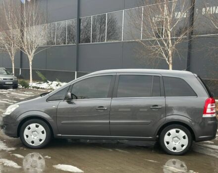 Серый Опель Зафира, объемом двигателя 1.7 л и пробегом 312 тыс. км за 7500 $, фото 4 на Automoto.ua