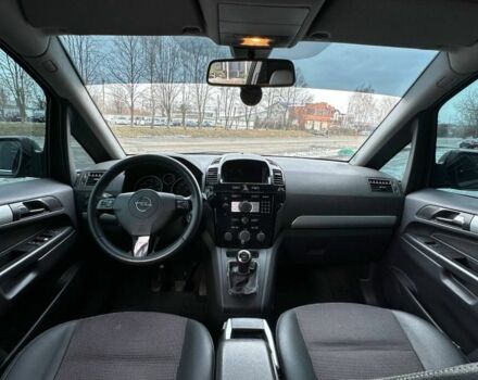 Серый Опель Зафира, объемом двигателя 1.7 л и пробегом 312 тыс. км за 7500 $, фото 18 на Automoto.ua
