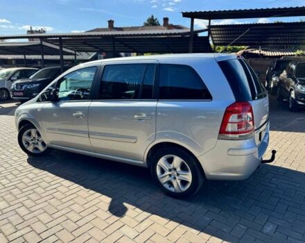 Серый Опель Зафира, объемом двигателя 1.6 л и пробегом 204 тыс. км за 7400 $, фото 5 на Automoto.ua